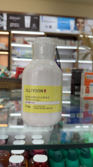لوسیون بدن ایلیون Illiyoon مرطوب کننده و روشن کننده ۳۵۰ میل